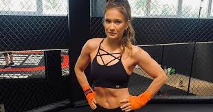 We would like to show you a description here but the site won't allow us. Karolina Kowalkiewicz