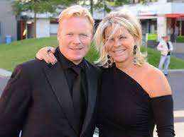 Welcome to the official facebook page of ronald koeman. De Mooiste Nederlandse Voetbalvrouwen Voetbalvrouwen Voetbal Voetballers
