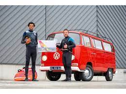 Take a look at kiran badloe a rs:x class sailor. Sailun Tyre Sponsert Windsurfer Kiran Badloe Vertrag Auf Dem Meer Geschlossen Reifenpresse De