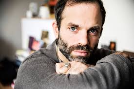 En sortant de l'école