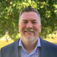 Brett Spindler's Instagram, Twitter & Facebook