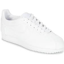 Comparez et achetez des chaussures nike cortez pour femme pas cher sur shopalike.fr. Chaussures Baskets Basses Nike Classic Cortez Livraison Gratuite Spartoo
