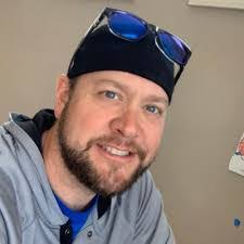 Dan Traxler's Instagram, Twitter & Facebook