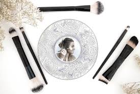 Wenn sie mit der reinigung fertig sind, sollten sie die feinen pinselhaare am besten an der luft. Meine Tipps Und Tricks Zur Reinigung Von Kosmetikpinseln Schone Und Gesunde Haut Mit Schaebens