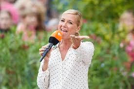 Moderiert wird die sendung von andrea kiewel. Andrea Kiwi Kiewel Gala De