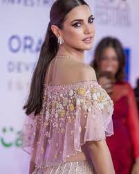 Dress Up Dorra Zarrouk Was Angelic In Georges Hobeika At The Opening Ceremony Of The Gouna Film Festival She Wore Tulle Gown Soiree Dress Arab Celebrities