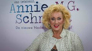 Peter koenig is a geopolitical analyst and a former senior economist at the world bank and the world health organization (who), where he has worked for over 30 years on water and environment. Karin Bloemen Viel 25 Kilo Af