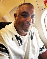 Anyone for lusty snacks? 🤭😂 (Source: menu