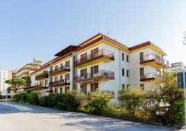 Opera a livello professionale nel settore delle vacanze, con casa vacanze jesolo e jesolo appartamenti in affitto fronte mare. Affitto Appartamenti E Case Vacanza A Jesolo Agenzia Lampo