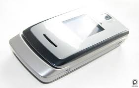 Nokia 3610 fold - real unconcern ...