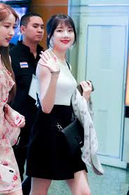 She was supposed to debut with gfriend and project a. 190726 Yerin Updated Cr Owner ìë¦° ì¬ìì¹êµ¬ Yerin Gfriend Facebook