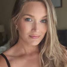 Kristina Elmore's Instagram, Twitter & Facebook