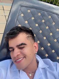 Hola sigueme en Instagram y hablamos (samu_uribeee)