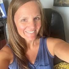 Jill Sweeney's Instagram, Twitter & Facebook