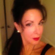 Eileen Blake (@scrunchi)