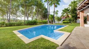 Golfvilla Mallorca Mit Grossem Garten Direkt Am Golfplatz Http Www Casanova Immobilienmallorca De De Villa Haus 2331351 Golfvilla Auf Mallorca Mit Pool 1 Li