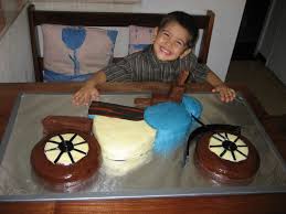 fun easy cakes to make the cake itself which is much less interesting than the cake motorcycle cake motorbike cake bike cakes