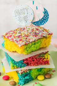 Papageienkuchen Kunterbunt Lecker Die Besten Backrezepte Mit Gelinggarantie Rezept Papageienkuchen Papagei Kuchen Kuchen Rezepte Einfach