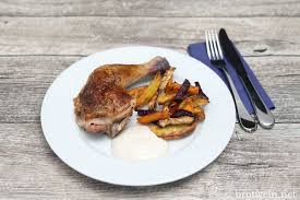 Hahnchen Mit Ofengemuse Kartoffeln Vom Blech Mit Joghurtsauce Brotwein Joghurtsauce Hauptgericht Ofengemuse Mit Kartoffeln