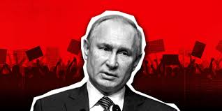 After years of living in Moscow, I have bad news: No one should expect the  Russian people to suddenly rise up against Putin now