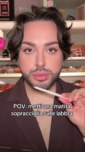 Lip Combo Pazzesca: Tutorial con Rare Beauty e MAC