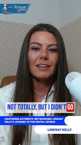 Lindsay Kelly's Instagram, Twitter & Facebook