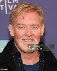 Tenor Jay Hunter Morris and wife Meg Morris attend the premiere of... News  Photo