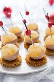 Bouchee De Foie Gras Et Poire A La Gelee De Sauternes Recette Aperitif Dinatoire Noel Noel Cuisine Aperitif