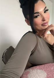 Kiara (@kiaravalencia66)