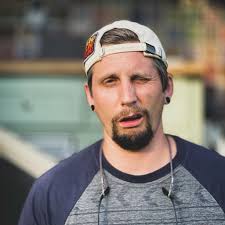 Jay Angus's Instagram, Twitter & Facebook