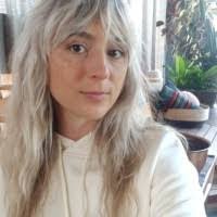 Caroline Clyburn's Instagram, Twitter & Facebook