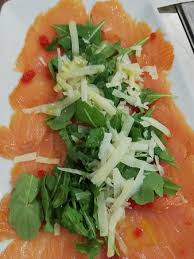 Lasciateli raffreddare e spalmateli con la maionese. Il Nostro Carpaccio Di Salmone Affumicato Picture Of La Baguetterie Avetrana Gourmet Avetrana Tripadvisor
