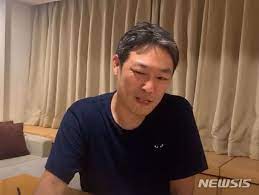 May 25, 2021 · 조국 내가 여배우 후원 가세연 김용호 용서 못해 조국 전 법무부 장관이 25일 조 전 장관이 여배우를 후원했다고 주장해 명예 훼손 혐의를 받는 연예기자 출신 유튜버 김용호45씨 재판에 나와 엄벌을 요청했다. ì¡°êµ­ ì—¬ë°°ìš° í›„ì›ì„¤ ë¶„ë…¸ ê¹€ìš©í˜¸ ë„ì €ížˆ ìš©ì„œëª»í•´ ë„¤ì´íŠ¸ë‰´ìŠ¤