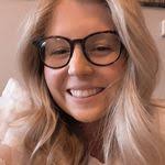 Bailey Eames's Instagram, Twitter & Facebook