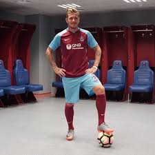 When the match starts, you will be able to follow fenerbahçe u19 v trabzonspor u19 live score, standings, minute by minute updated live. Trabzonspor Thuisshirt 2017 2018 Voetbalshirts Com