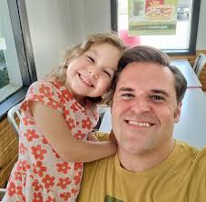 ❤️ Daddy + Daughter lunch ❤️