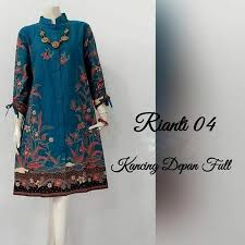 Trend model tunik batik dalam busana wanita termasuk motif bunga sekarang ini memang sedang populer sekali. Batik Zaada Tunik Batik Kancing Kain Primis Unggul Jaya Facebook