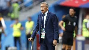Dentro de todo lo que se llevó la pandemia está la eurocopa, la copa américa y el inicio de las eliminatorias, reprogramadas desde la conmebol para septiembre. Oscar Tabarez Backs Fernando Muslera After Disastrous Error Seals Uruguay S World Cup Exit 90min