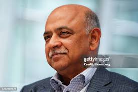 16 Photos & High Res Pictures