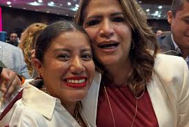 Zully Martínez (@zully_lamorena) • Instagram photos and videos