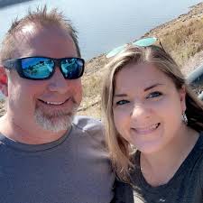 Does Habitat Restore pick up pieces of furniture?