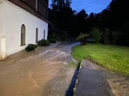 Nachrichten zu überschwemmungen und flutkatastrophen in deutschland und der welt. Fw Ratingen Folgemeldung Starkregenereignis Beschert Einsatze In Ratingen Presseportal