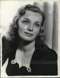 1946 Press Photo Jane Pickens in American Melody Hour