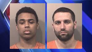 2 men arrested after armed robbery at Franklin gas station