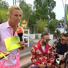 Nicht nur unter fans und gästen der sendung ist der. Zdf Fernsehgarten Andrea Kiewel Etwa Noch Traumatisiert Von Dem Mockridge Eklat Tv