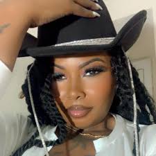 Comedian and internet personality Kypree Darnell Taylor, 31, has been  arrested following the emergence of a disturbing video that allegedly shows  him assaulting a woman. Check comments!