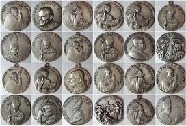 Prendi in mano la tua vita e rendila un capolavoro.!! Vatikan Collezione Di 24 Medaglie Papa Giovanni Paolo Catawiki