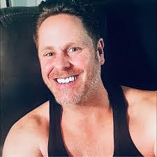 William Fitzner's Instagram, Twitter & Facebook