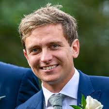 Laura Wilkinson (@laurawilknson24)