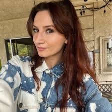 I had a great time valuing Sabrina Carpenter's tour wardrobe earlier this  month, which undoubtedly comprises some of the most collectible, covetable  costumes of the future.